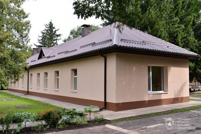 лікарня