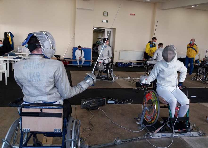 фехтувальники