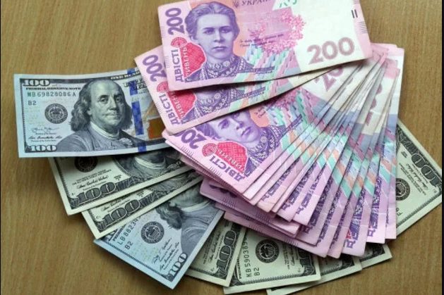 Курс долара в Україні