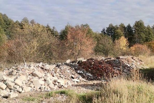 Прокуратура вимагає 300 тисяч гривень за забруднення землі на Черкащині