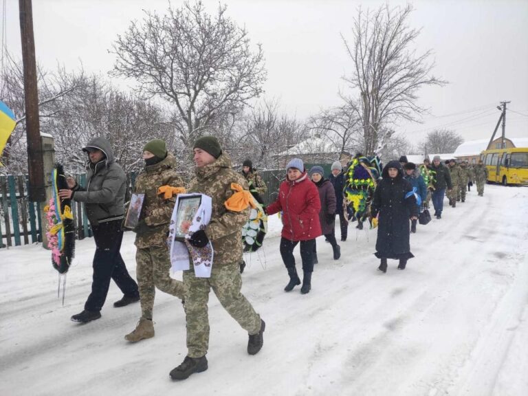 На Черкащині провели в останню путь захисників
