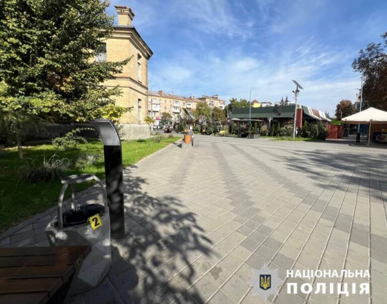 У Черкасах затримали чоловіка, який через ревнощі вдарив знайомого ножем