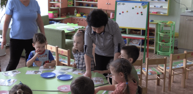 Працівники дитсадочків Черкас позмагаються за звання найкращого (ВІДЕО)