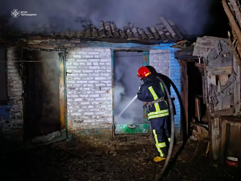 У Звенигородському районі під час пожежі загинув чоловік