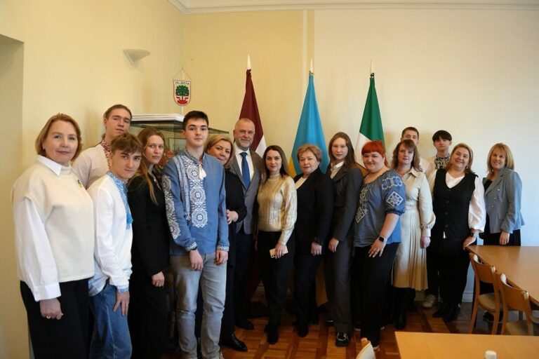 Черкаські школярі набираються досвіду у Латвії