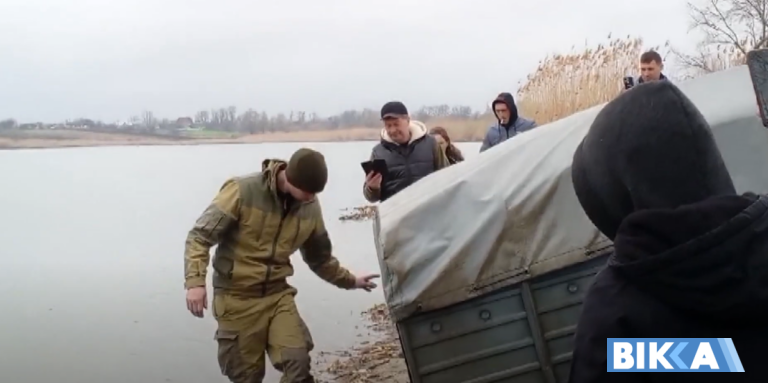 На Золотоніщині ініціативна група спільним коштом зарибнила ставок (ВІДЕО)
