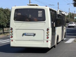 Приміські маршрутки знову можуть зупинятися на міських зупинках в Черкасах