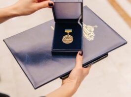 Педагоги з Черкащини отримали премії від ВРУ для освітян