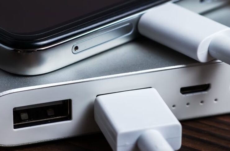 павербанк зарядка