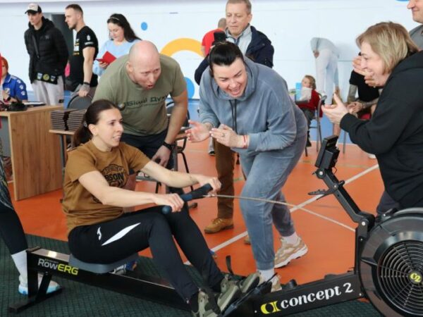 На Черкащині ветерани змагалися з веслування на тренажері